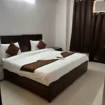 Star Apartment
